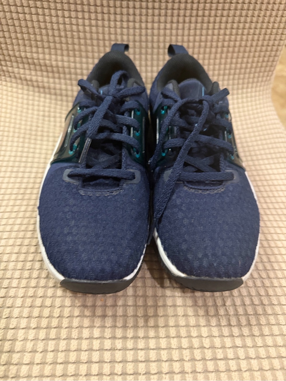 Nike Kids Navy Blue Mesh Sneakers with Teal Accents